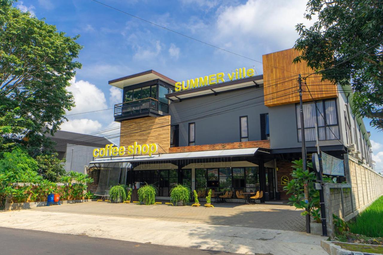 Hotel Summerville Majalengka Exterior photo