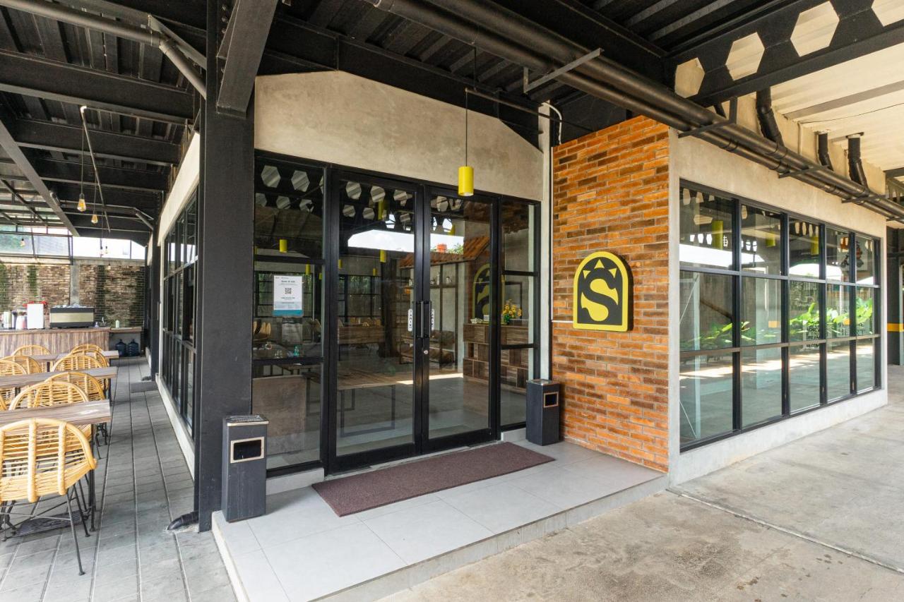 Hotel Summerville Majalengka Exterior photo